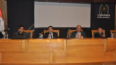 رئيس جامعة حلوان يؤكد حرص إدارة الجامعة علي دعم المشروعات البحثية التطبيقية