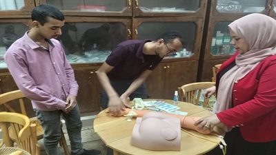 جامعة سوهاج | مركز التدريب التمريضي ينهى تدريب عدد من الهيئة التمريضية