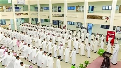 تعليم السعودية: عدم خروج المعلمين من المدرسة أثناء أوقات الدراسة