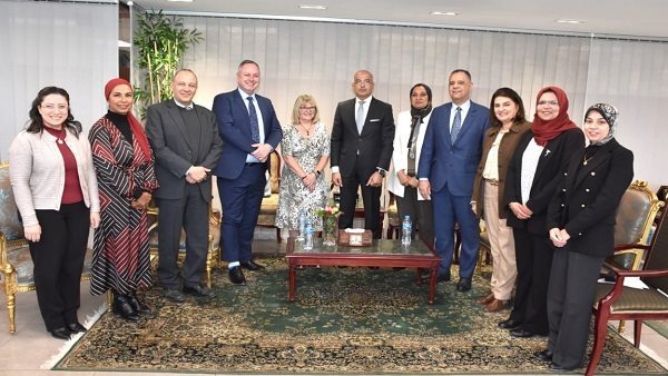 د.محمد ضياء يستقبل