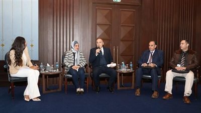 وزير التعليم يشهد الجلسات النقاشية فى النظام التعليمى 