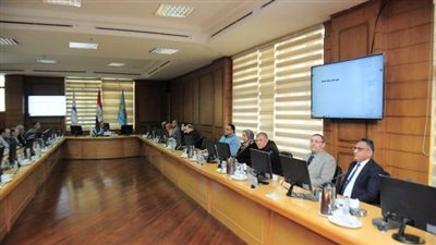  رئيس جامعة كفر الشيخ يوجه بسرعة إعلان نتائج إمتحانات الترم الأول