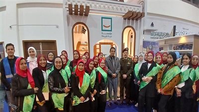 برعاية د. الخشت.. طلاب جامعة القاهرة في زيارة لمعرض القاهرة الدولي للكتاب