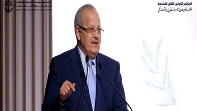 رئيس جامعة القاهرة: الوساطة والاستثناءات وعدم تكافؤ الفرص من الأخلاقيات المضادة للتقدم