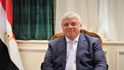 انفوجراف | تعرف علي إجراءات التعليم العالي للتصدي للكيانات الوهمية