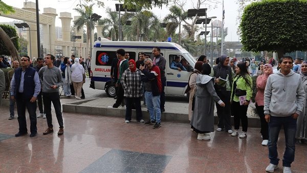 اخلاء طلاب آداب عين