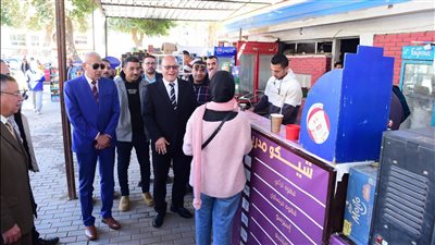 رئيس جامعة سوهاج يتفقد كافيتريا الجامعة للتأكيد على جودة الأطعمة