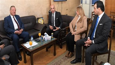 كلية الآداب بـ جامعة عين شمس تنظم ندوة بعنوان 