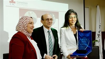 CIC تطلق حملة كلنا مصريين لنشر الوعي وتكرم الفنان محمد صبحى