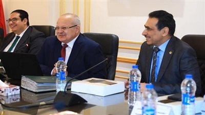 أخبار الجامعات | مجلس جامعة القاهرة يوافق على 15 قرارًا في مقدمتها دعم مادي 10 ملايين جنيه لمستشفى الطلبة