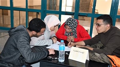 أخبار الجامعات السيد قنديل: عباقرة جامعة حلوان تأتي في إطار حرص الجامعة على استثمار طاقات الطلاب وصقل مواهبهم