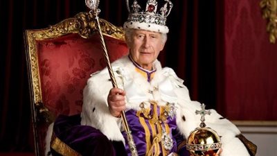 الإندبندنت تستعرض سيناريوهات وفاة الملك تشارلز الثالث بعد مرضه الخطير