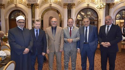  رئيس جامعة سوهاج يشارك في حفل افطار المجلس الاعلي للجامعات