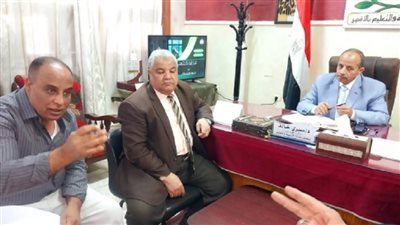 أخبار التعليم.. مدير تعليم الأقصر يناقش التجهيزات الخاصة بعقد امتحانات الثانوية العامة 