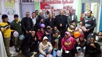 قيادات تعليم مطروح تشارك أبناءهم من ذوى الهمم مائدة إفطار رمضان