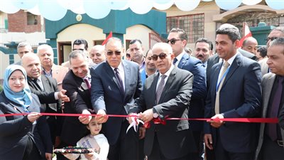 وزير التربية والتعليم ومحافظ الشرقية يفتتحان المدرسة الرسمية الدولية بفاقوس