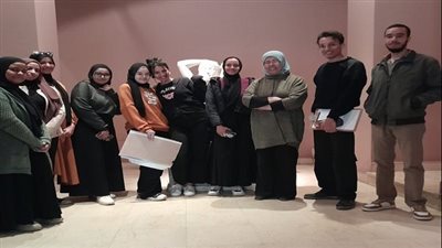 أخبار الجامعات | جامعة حلوان تنظم ورشة تدريبية على الرسم المباشر للتماثيل