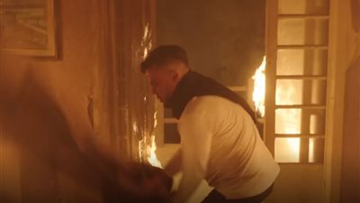 النيران تلتهم بيت محمد إمام في مسلسل كوبرا الحلقة الأولى