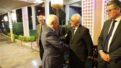 رضا حجازى يؤدى واجب العزاء فى وفاة محمد مجاهد نائب وزير التربية والتعليم 