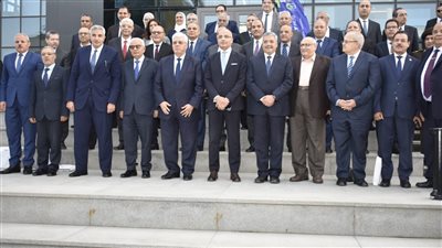 الأعلى للجامعات معايير جديدة  لـ التعليم الطبى المستمر بديل التعليم المدمج والأعداد المقترحة للطلاب الوافدين ٢٠٢٤