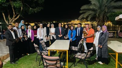 رئيس جامعة الأقصر يشارك طلاب العلوم في حفل الإفطار الجماعي