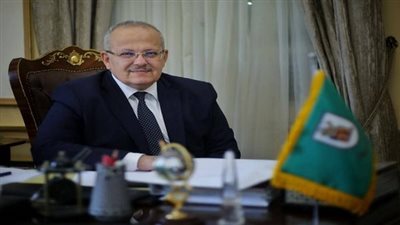 رئيس جامعة القاهرة يصدر قرارت تعيين جديدة بكلية الطب