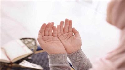 دعاء آخر يوم فى رمضان.. أفضل صيغ الدعاء فى آخر ليلة بالعشر الأوخر