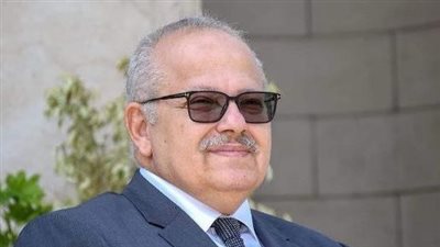 الخشت يتلقى تقريرا عن عمل أقسام الطوارئ بمستشفيات قصر العيني أول أيام العيد 