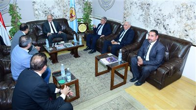 أخبار الجامعات.. رئيس جامعة سوهاج: نستهدف تحسين الخدمات التعليمية المقدمة للطلاب في تخصص الذكاء الاصطناعي