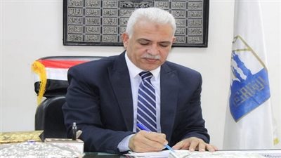 تعليم القاهرة | طلاب الشهادة الاعدادية 2024 بالقاهرة يؤدون امتحان آخر العام فى مادتى العربى والدين.. اليوم