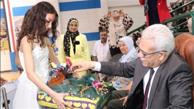 عروض رياضية وفقرات ثقافية.. وكيل أول التربية والتعليم بالقاهرة يشهد حفل تقييم العروض الرياضية