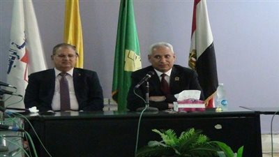 أخبار الجامعات | رئيس جامعة المنيا يترأس اجتماع مجلسي كليتي 