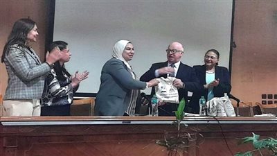 أخبار الجامعات | استقبال عميد كلية الألسن جامعة عين شمس لسفير البرتغال في القاهرة