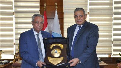 أخبار الجامعات.. رئيس جامعة كفر الشيخ يترأس لجنة اختيار عميد كلية الهندسة بالجامعة