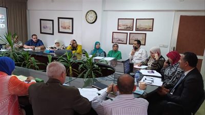 وكيل التربية والتعليم بالجيزة يتابع سير عمليات امتحانات النقل 2024.. محذرًا بعدم اصطحاب الهاتف المحمول 