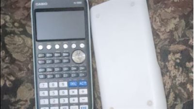 بـ 15 ألف جنيه.. لجان امتحانات النقل 2024 ترفض دخول آلة حاسبة بيضاء الامتحان.. وهذه الآلات المسموح بها 