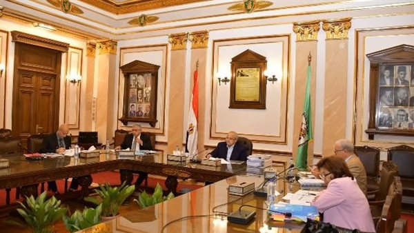 الخشت يترأس لجنة اختيار المرشحين لعمادة كلية الاقتصاد والعلوم السياسية بجامعة القاهرة 