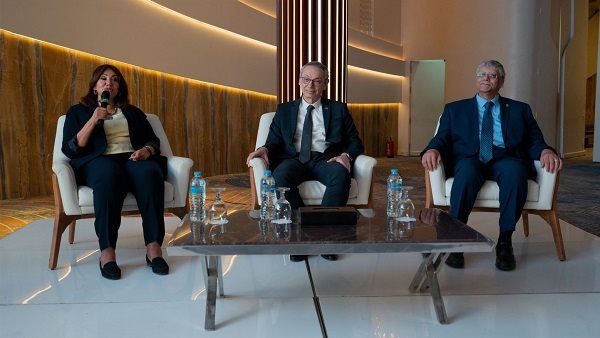 د. عمرو عدلي يشارك