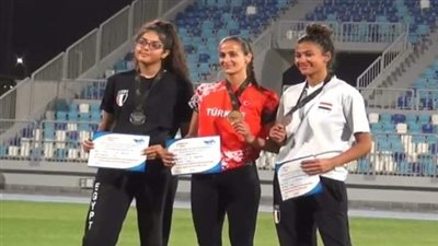 أخبار الجامعات | طالبة جامعة حلوان تحصد الميدالية الفضية في بطولة البحر المتوسط