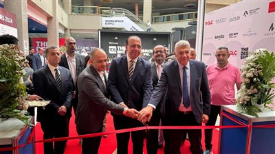 رئيس الهيئة المصرية للمعارض والمؤتمرات يفتتح فعاليات الدورة التاسعة لمعرض ديزاين شو “Workspace Expo” 