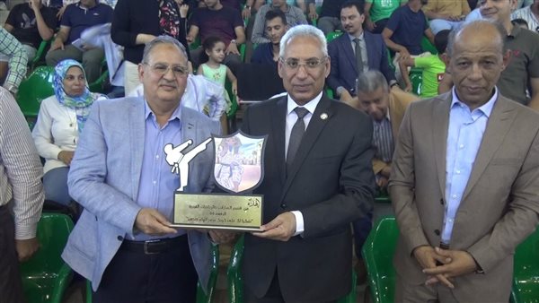 رئيس جامعة المنيا