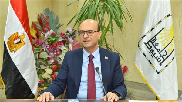 رئيس جامعة أسيوط