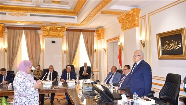 رئيس جامعة القاهرة