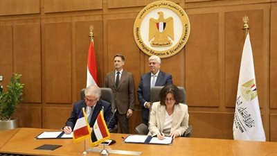 وزير التعليم العالي: يشيد بجهود الجامعة الفرنسية بالقاهرة في الارتقاء بالتعليم الجامعي