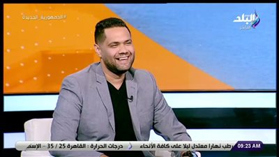 المهندس أحمد طارق يكشف تفاصيل زرعه شريحة في جسمه تمكنه من دفع الخدمات الإلكترونية