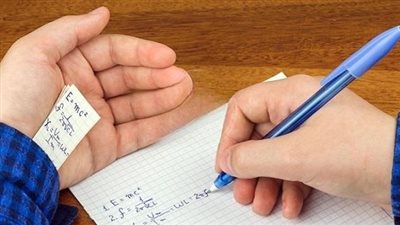 التربية والتعليم تكشف عن عقوبة الغش في امتحانات الثانوية العامة 2024.. تصل إلي الحبس والغرامة