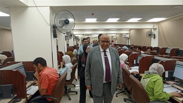 رئيس جامعة الأقصر