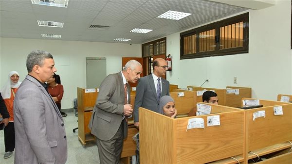 رئيس جامعة أسيوط