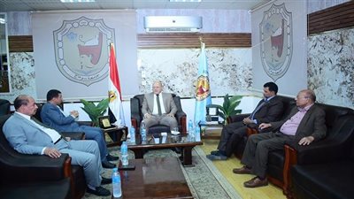 لقاء بين النعماني ورئيس جامعة أسيوط الجديدة للمشاركة في مناقشة رسالة دكتوراه بـ جامعة سوهاج
