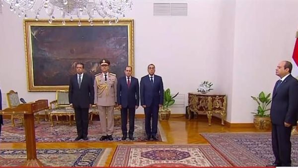 رئيس جامعة طنطا يهنىء